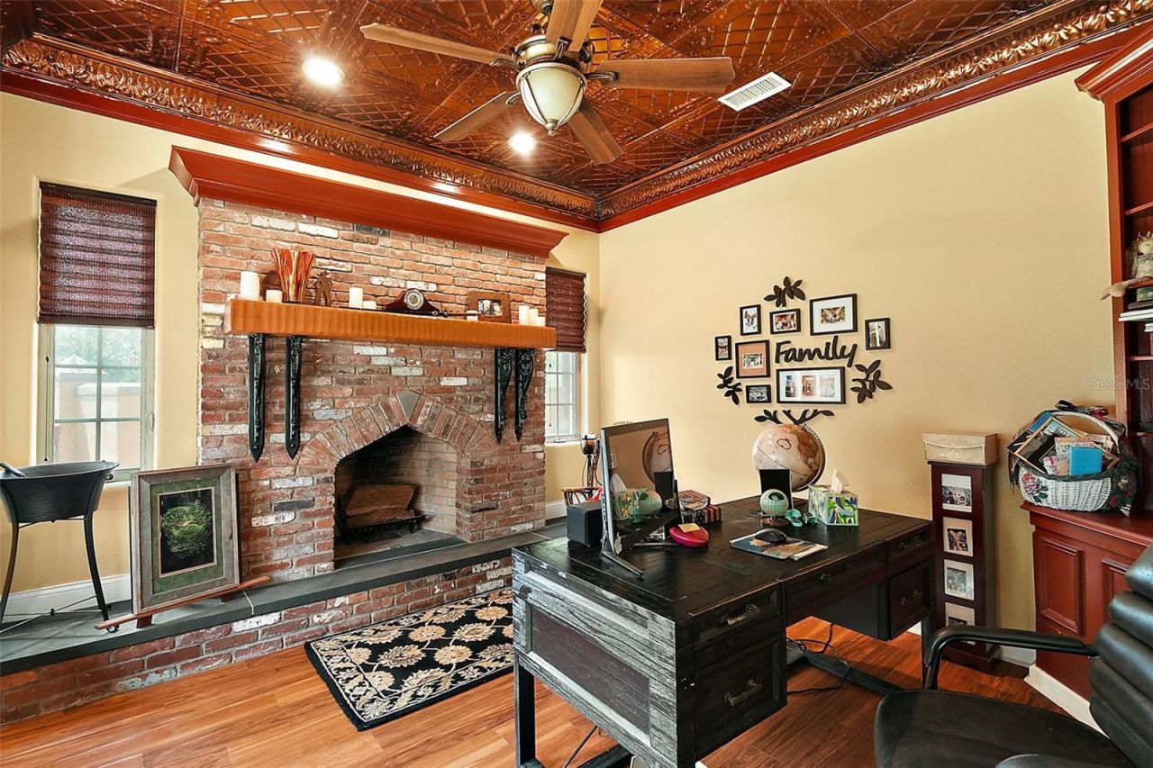 707 S Dixie Drive, Howey in the Hills, FL 34737 Photo