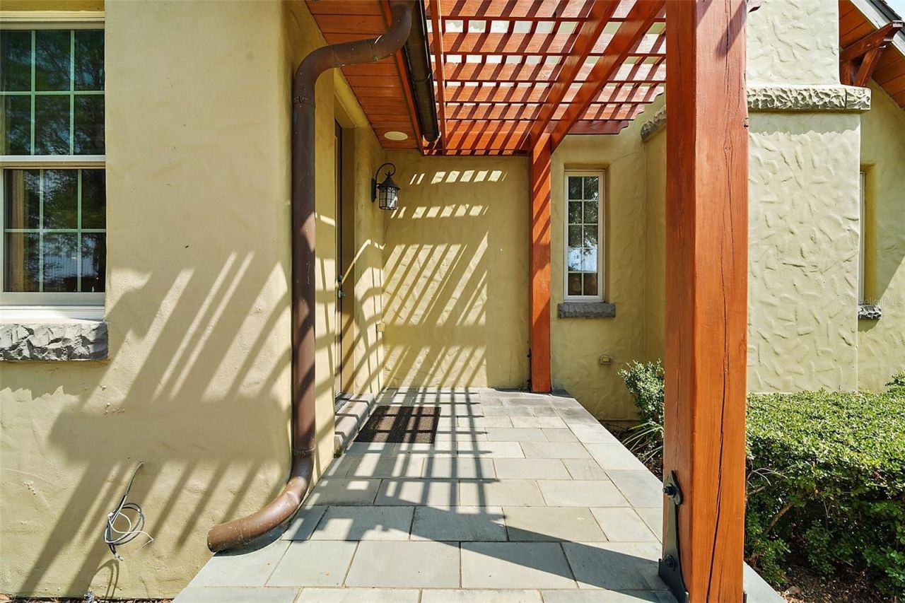 707 S Dixie Drive, Howey in the Hills, FL 34737 Photo