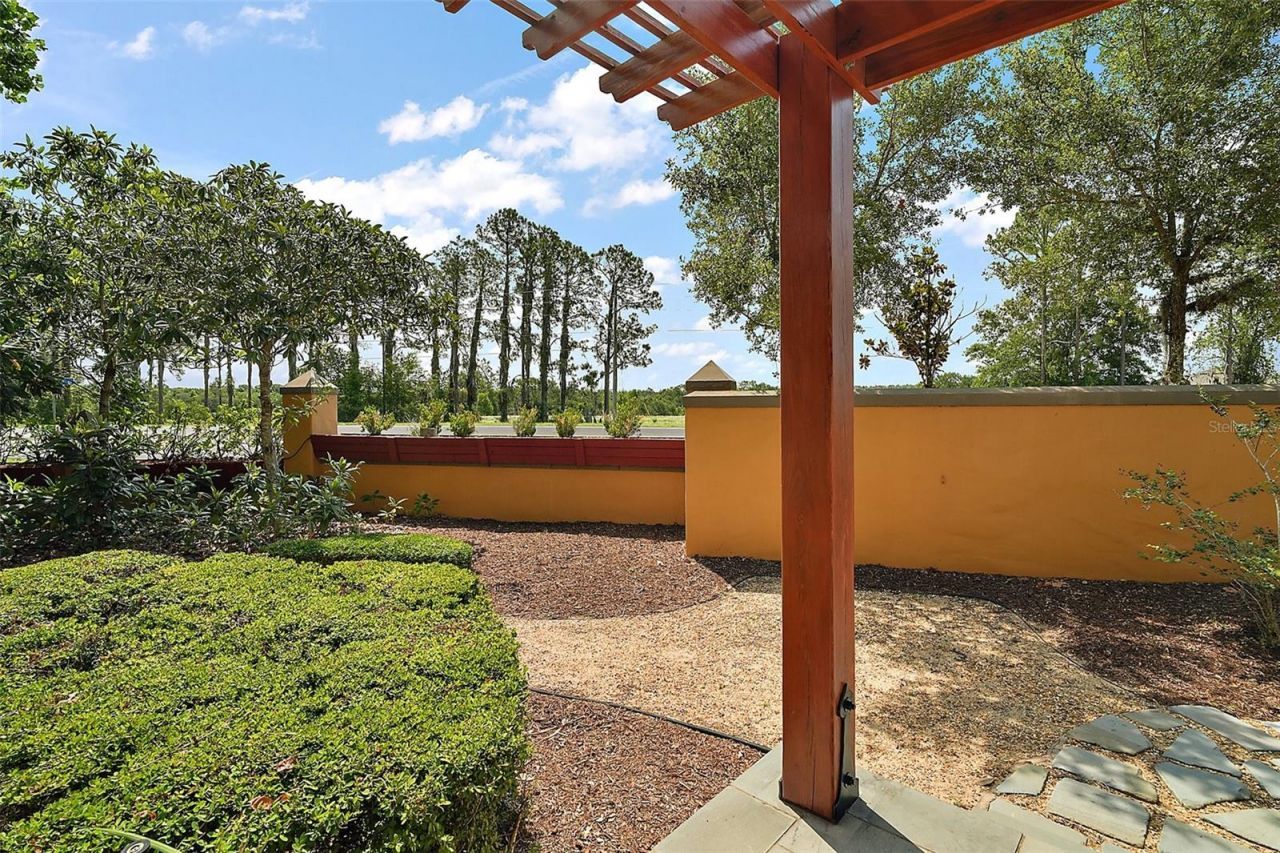 707 S Dixie Drive, Howey in the Hills, FL 34737 Photo