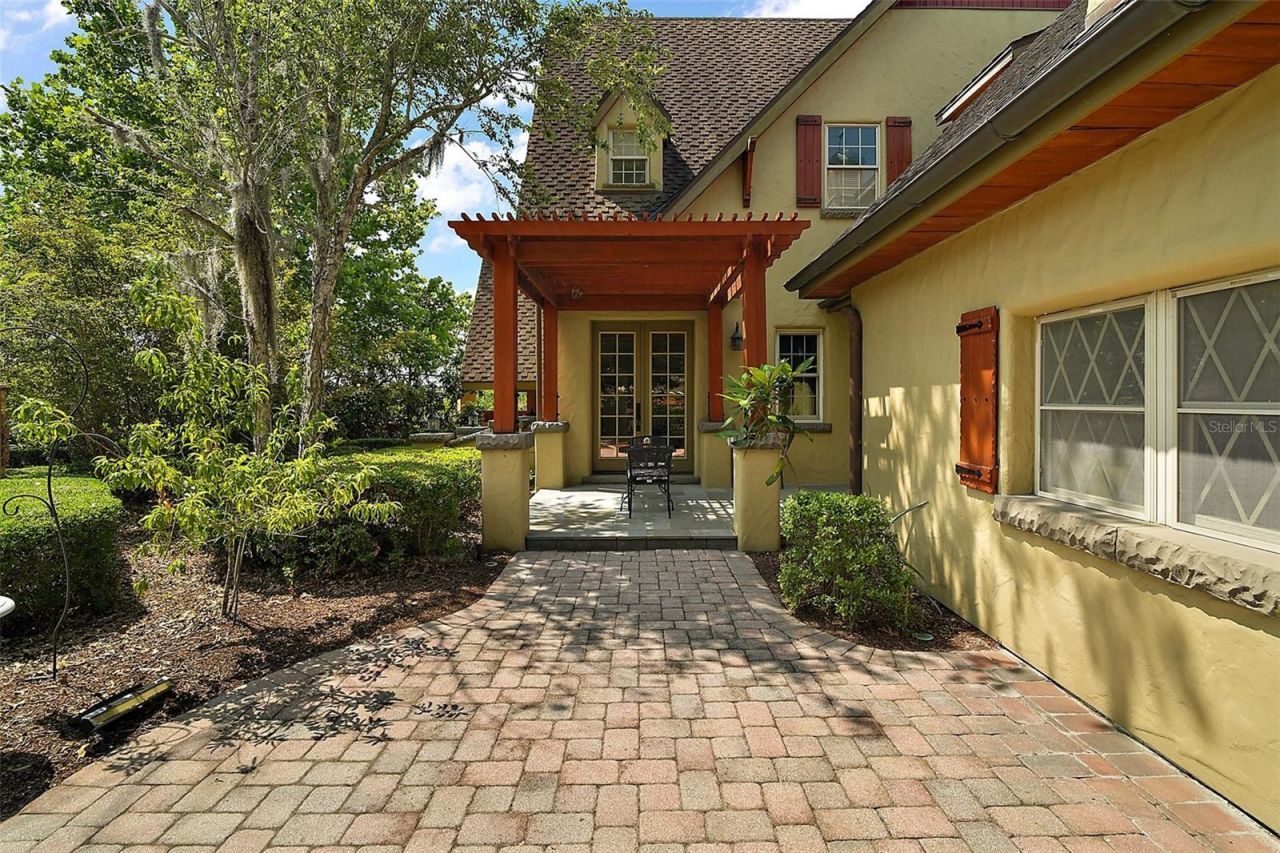 707 S Dixie Drive, Howey in the Hills, FL 34737 Photo