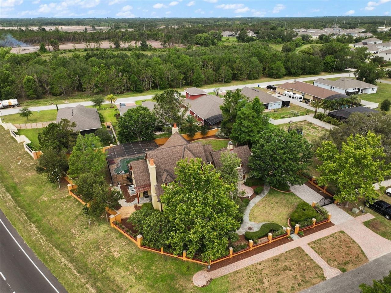 707 S Dixie Drive, Howey in the Hills, FL 34737 Photo