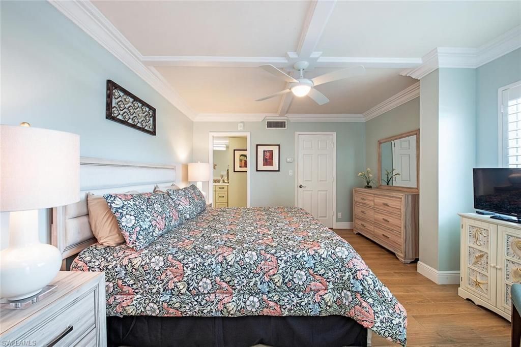 3443 Gulf Shore Blvd N, Unit 409, Naples, Fl 34103 Photo