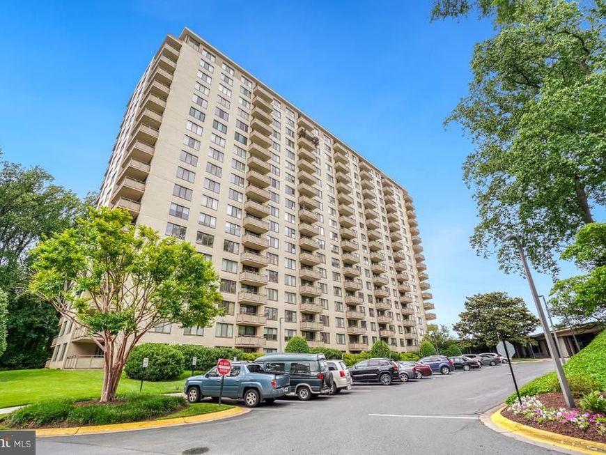 5225 Pooks Hill Road, Unit 520N, Bethesda, MD 20814 Main Photo