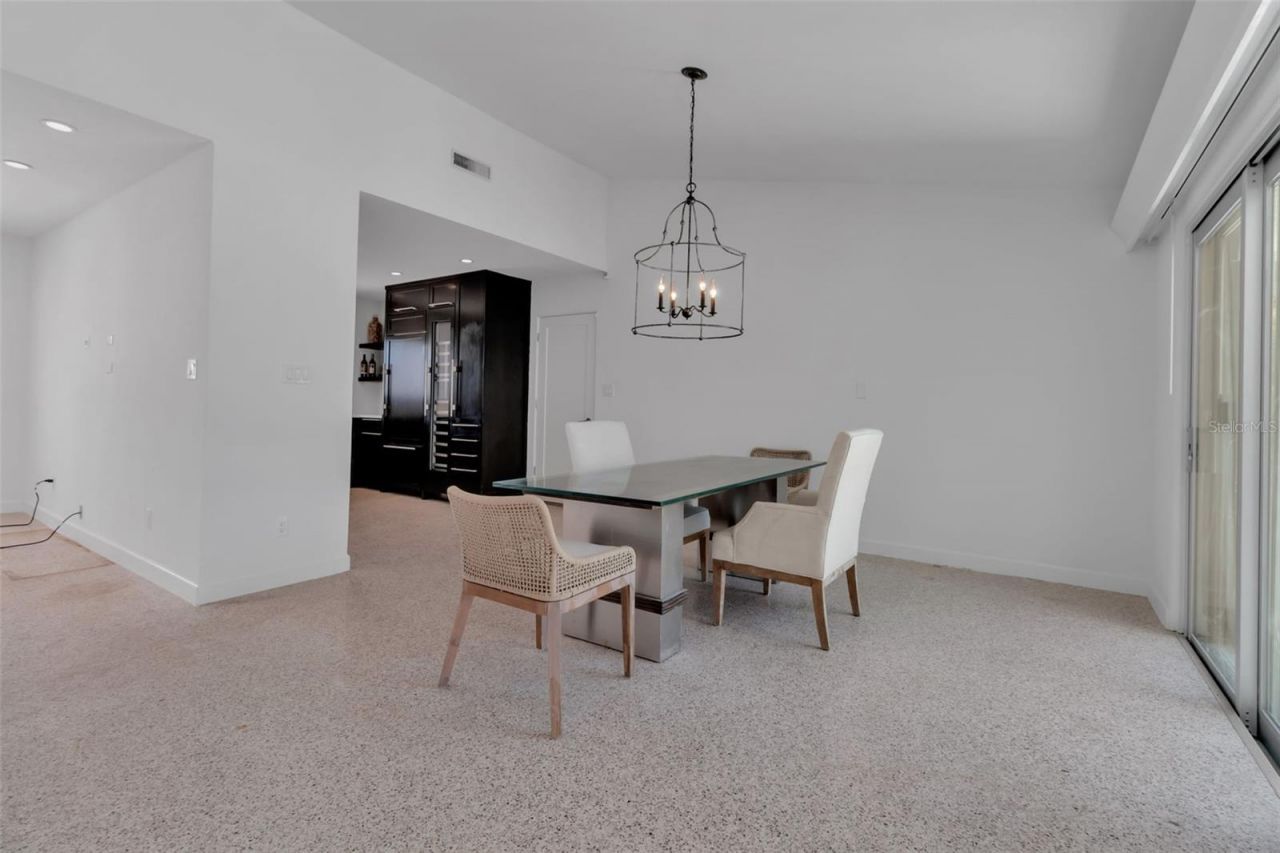 130 N Adams Drive, Sarasota, FL 34236 Photo