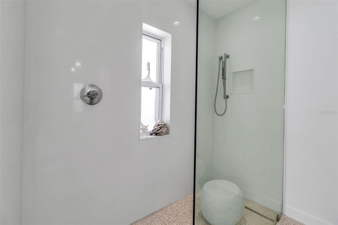 130 N Adams Drive, Sarasota, FL 34236 Photo