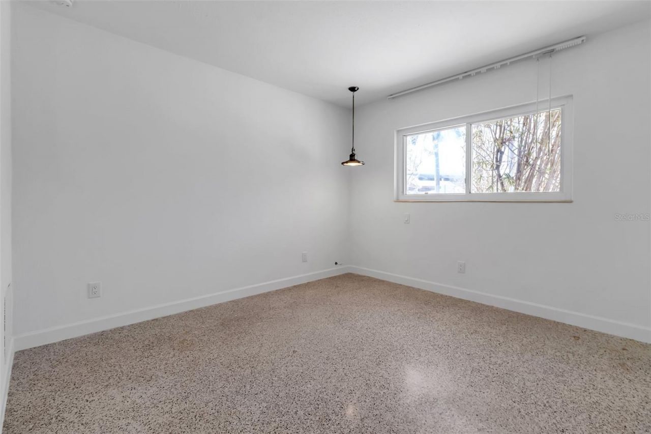 130 N Adams Drive, Sarasota, FL 34236 Photo