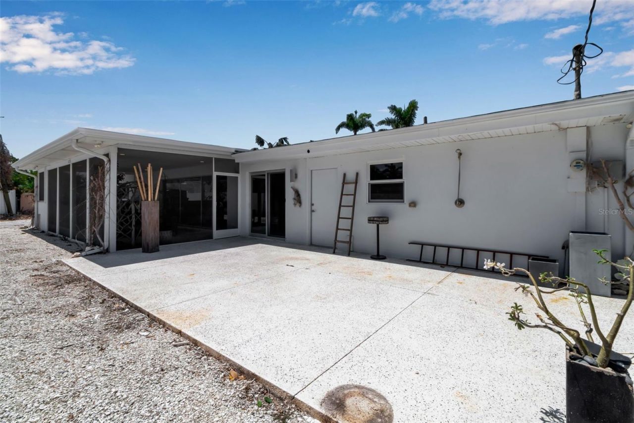 130 N Adams Drive, Sarasota, FL 34236 Photo