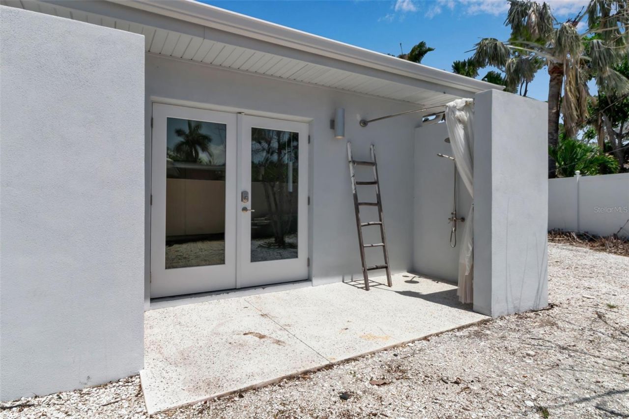 130 N Adams Drive, Sarasota, FL 34236 Photo