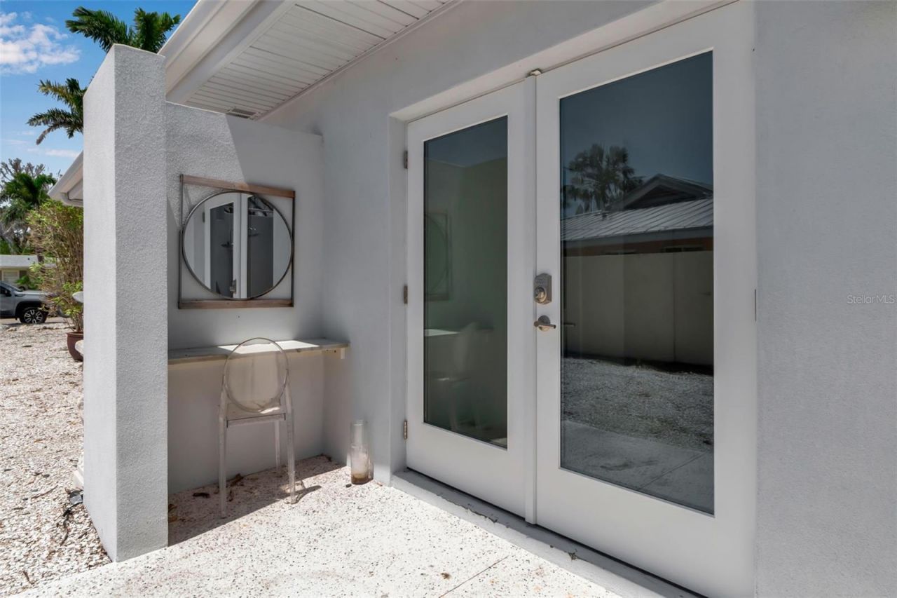 130 N Adams Drive, Sarasota, FL 34236 Photo