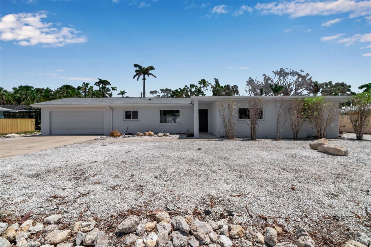 130 N Adams Drive, Sarasota, FL 34236 Photo