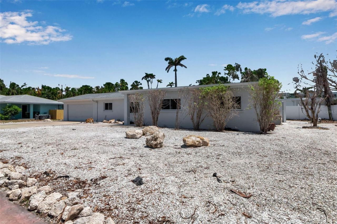 130 N Adams Drive, Sarasota, FL 34236 Photo