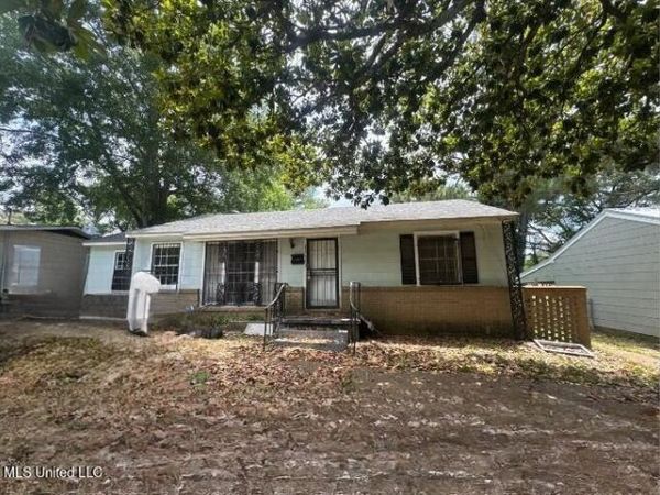 2566 Mcdowell Circle, Jackson, MS 39204