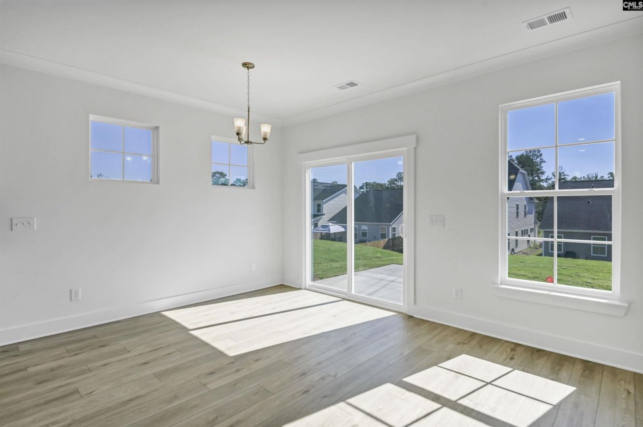 628 Thunder Gulch Avenue Photo 15