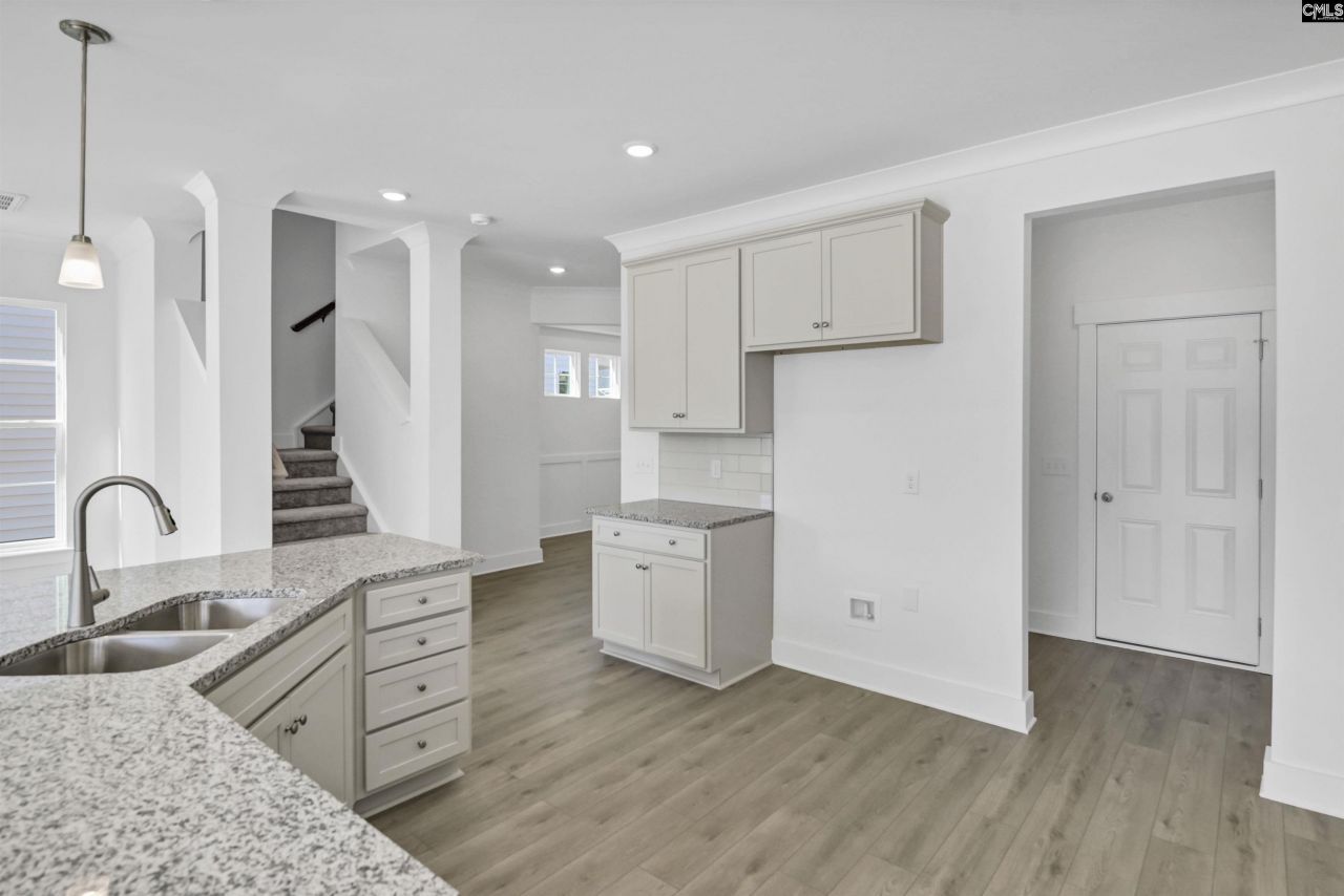 628 Thunder Gulch Avenue Photo 17