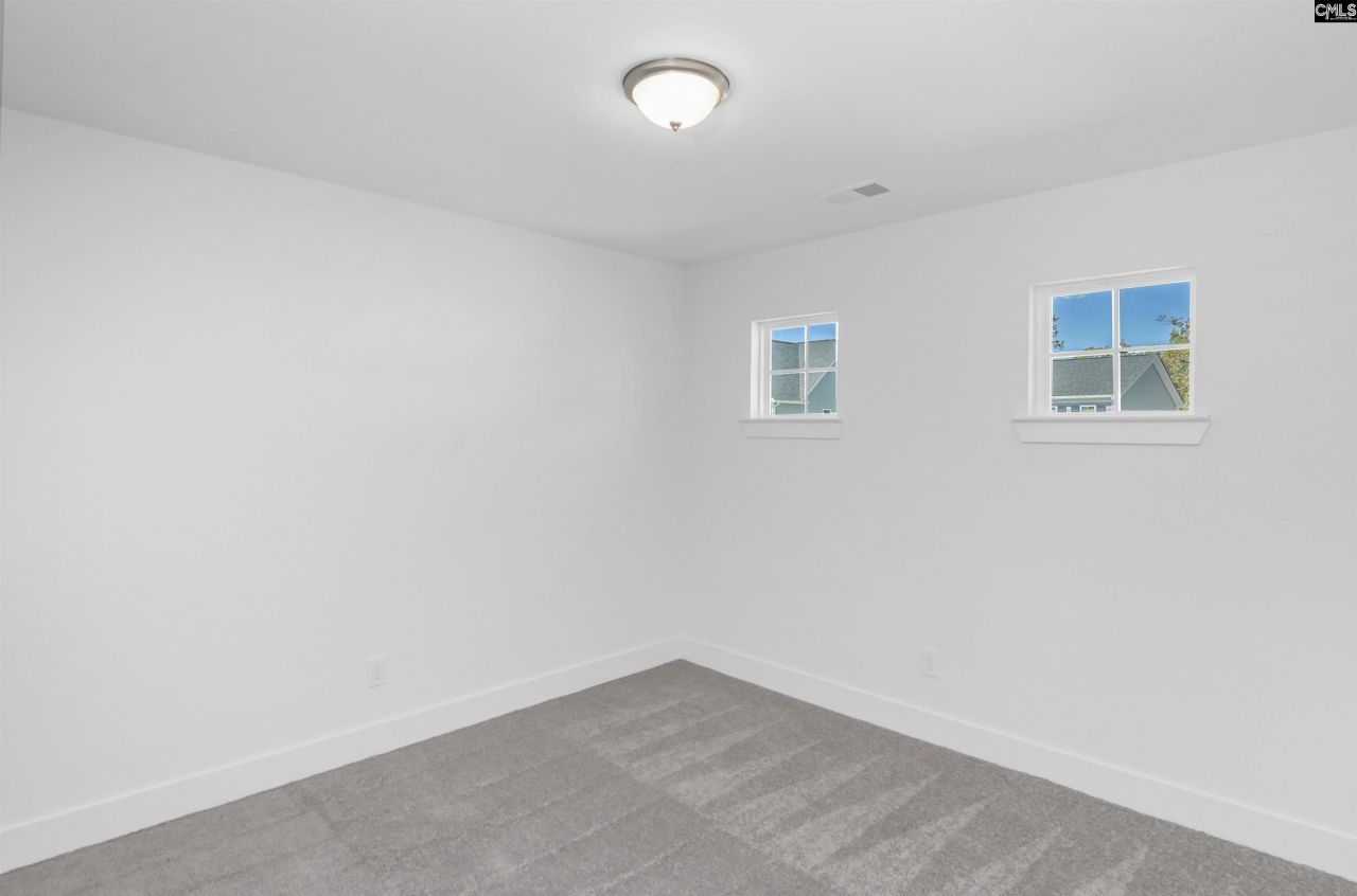 628 Thunder Gulch Avenue Photo 27