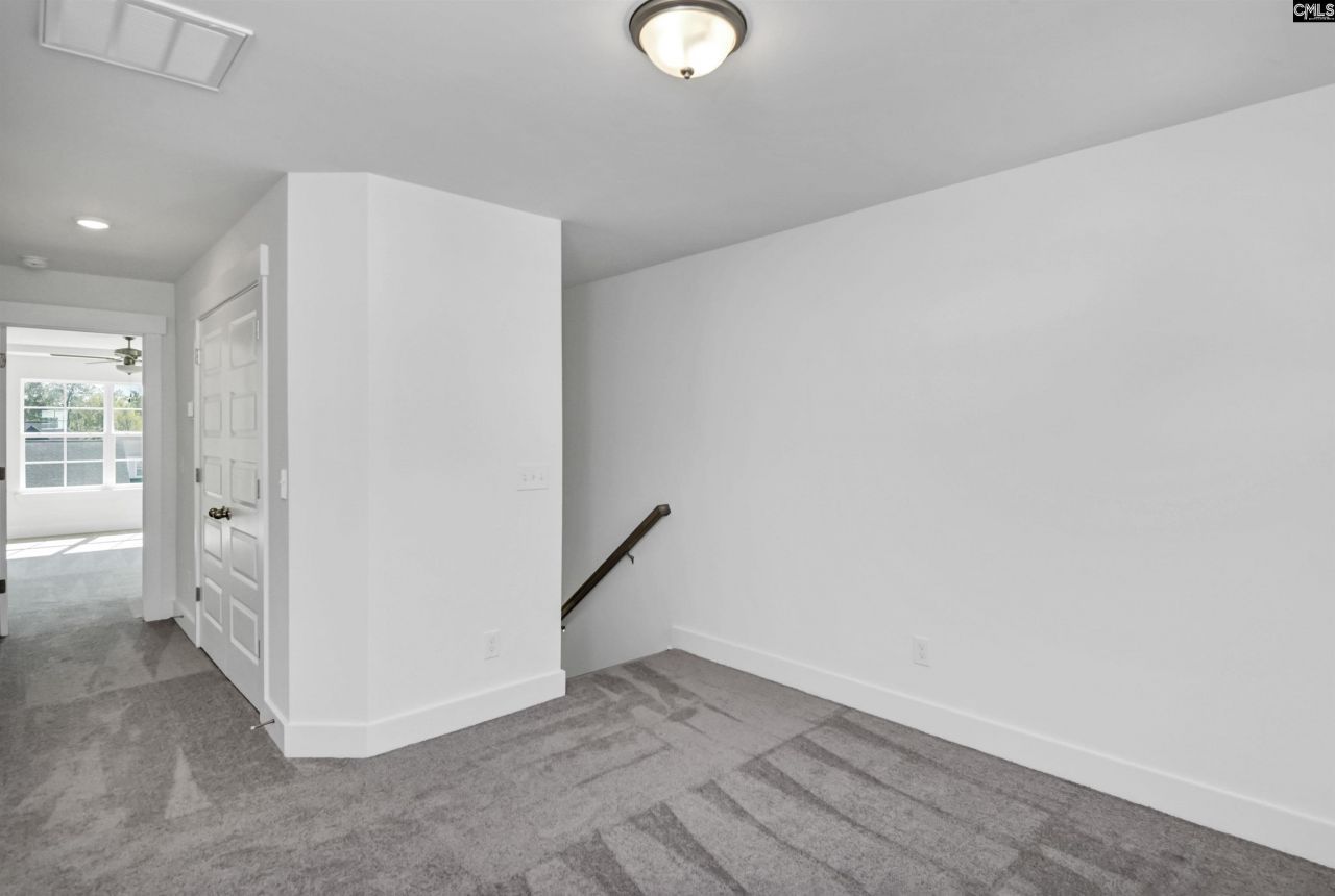 628 Thunder Gulch Avenue Photo 33