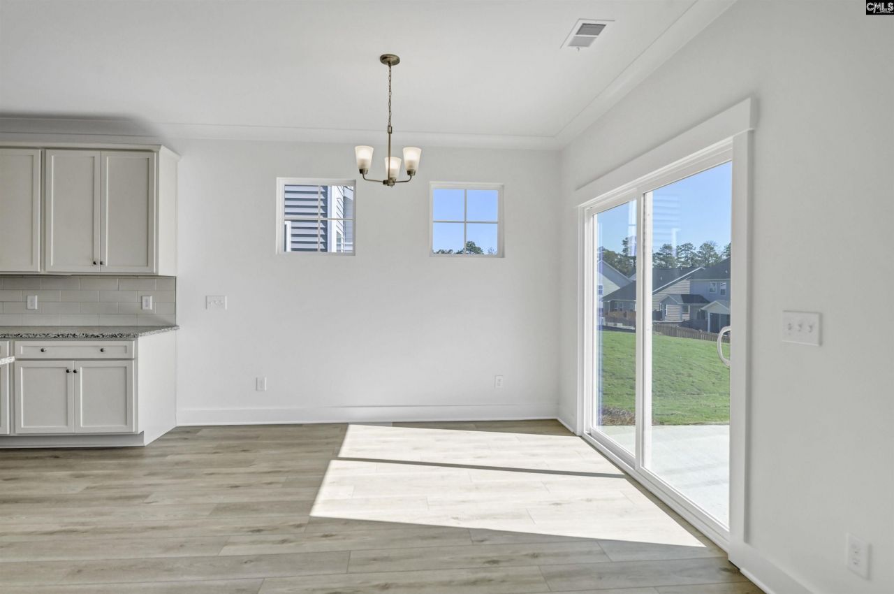 628 Thunder Gulch Avenue Photo 9