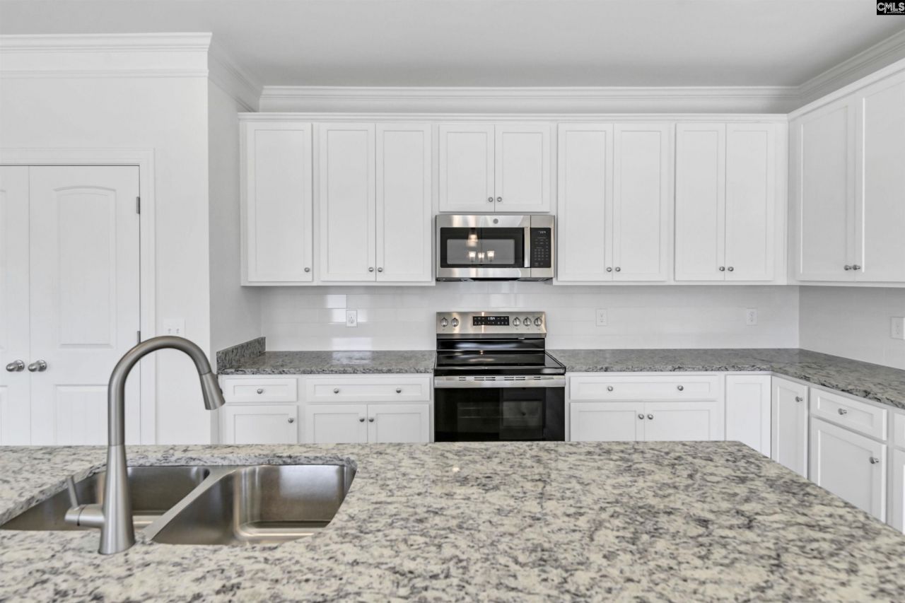 624 Thunder Gulch Avenue Photo 11