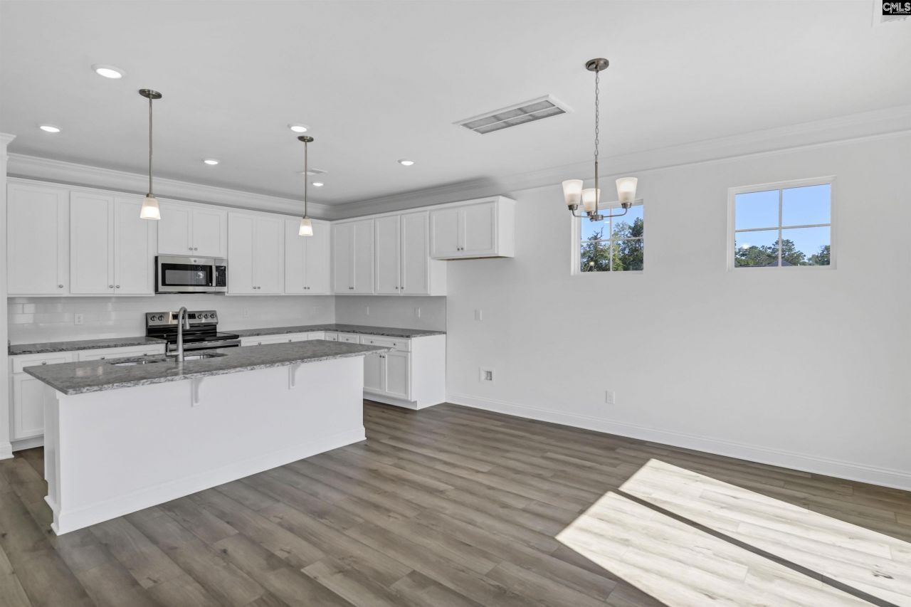 624 Thunder Gulch Avenue Photo 16