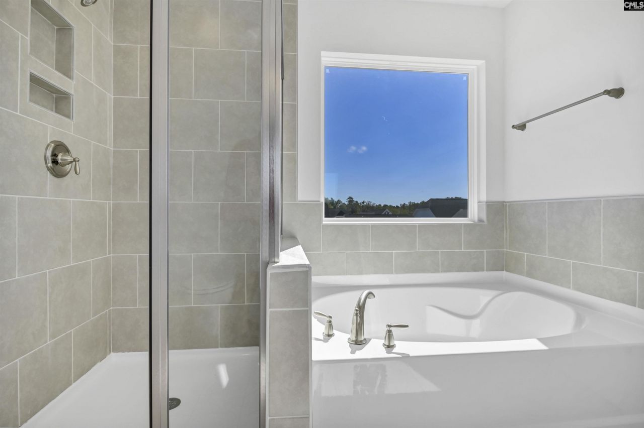 624 Thunder Gulch Avenue Photo 32