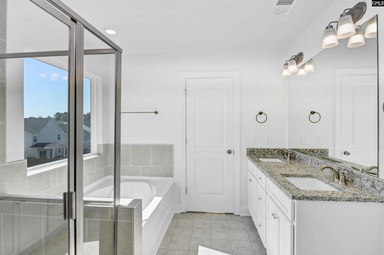 624 Thunder Gulch Avenue Photo 35