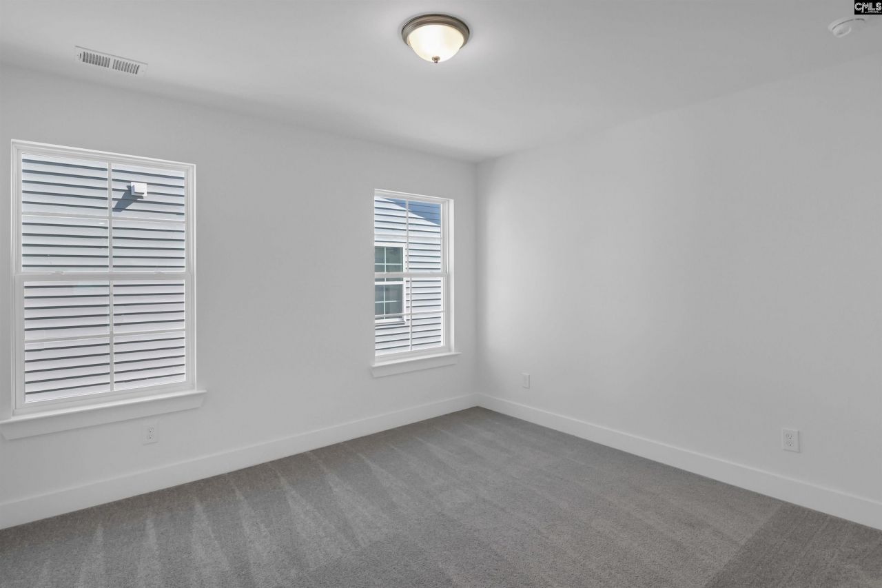 620 Thunder Gulch Avenue Photo 16