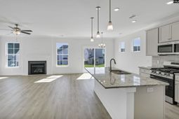 620 Thunder Gulch Avenue photo 4