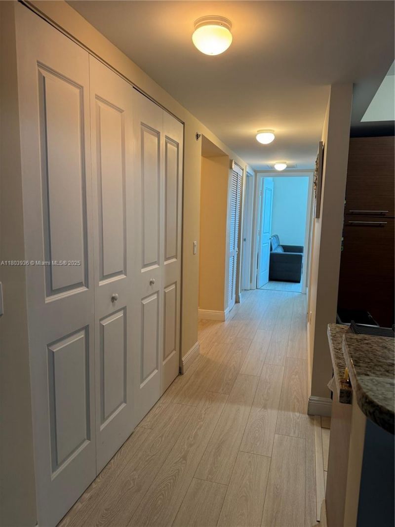 2641 N Flamingo Rd, Unit 1001N, Sunrise, FL 33323 Photo