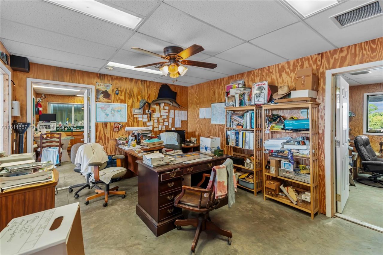 4077 SW 121st Ter, Davie, FL 33330 Photo