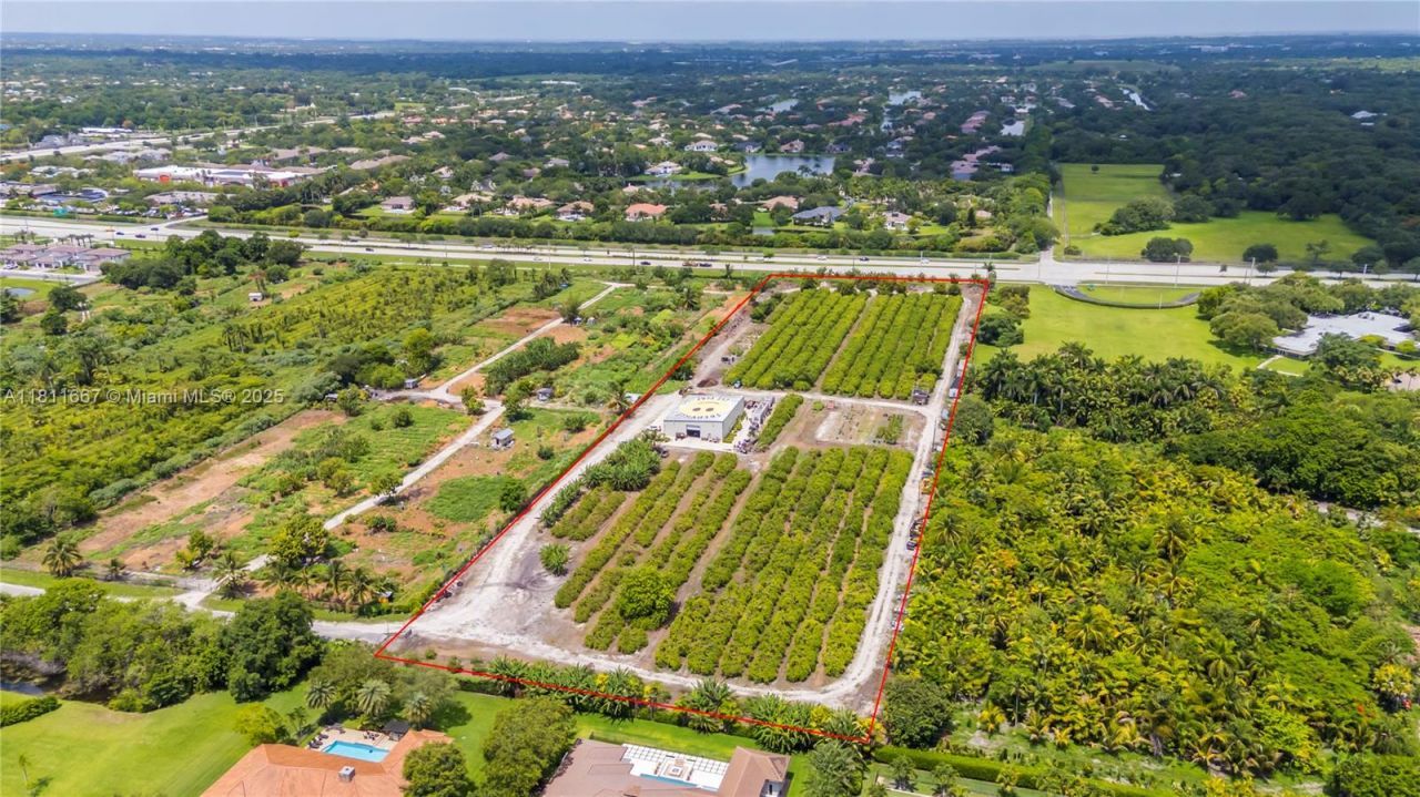 4077 SW 121st Ter, Davie, FL 33330 Photo