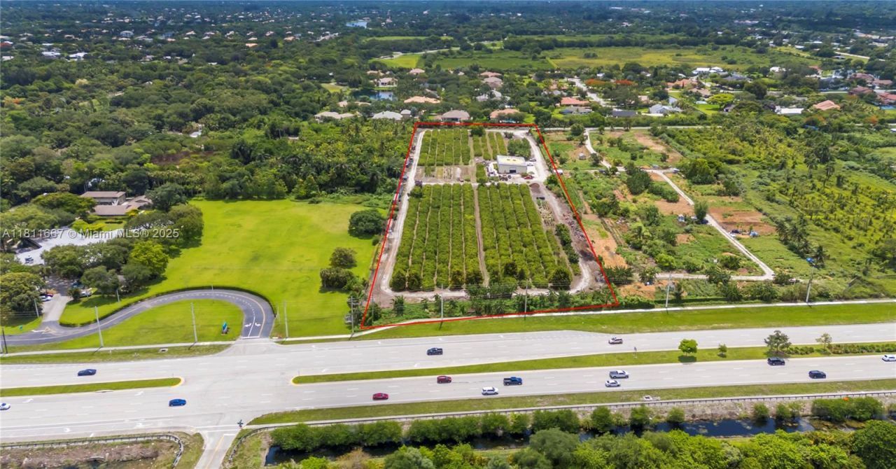 4077 SW 121st Ter, Davie, FL 33330 Photo