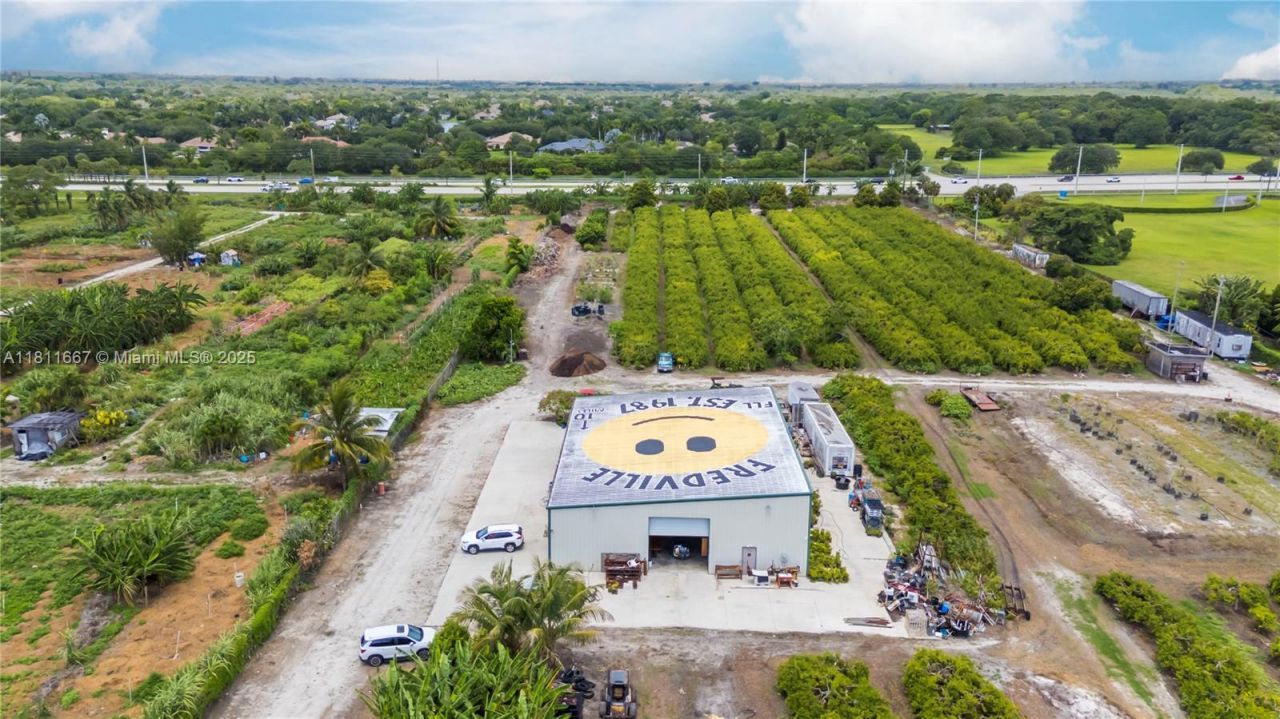 4077 SW 121st Ter, Davie, FL 33330 Photo