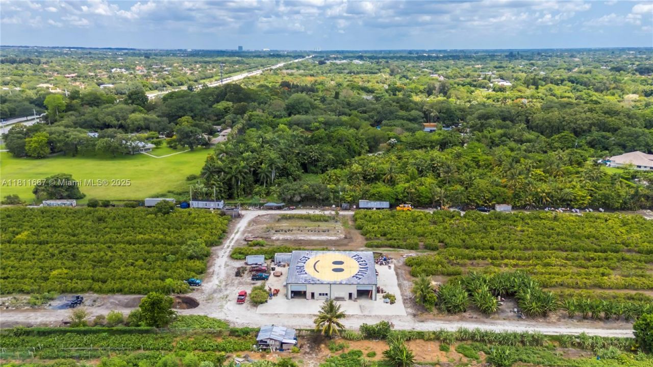 4077 SW 121st Ter, Davie, FL 33330 Photo