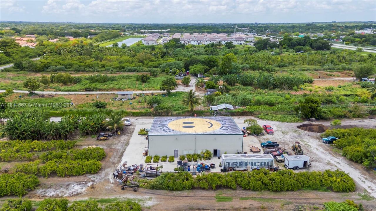 4077 SW 121st Ter, Davie, FL 33330 Photo