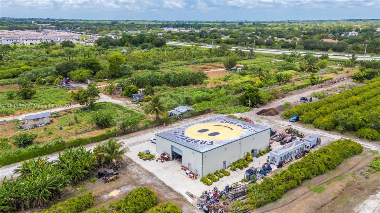 4077 SW 121st Ter, Davie, FL 33330 Photo