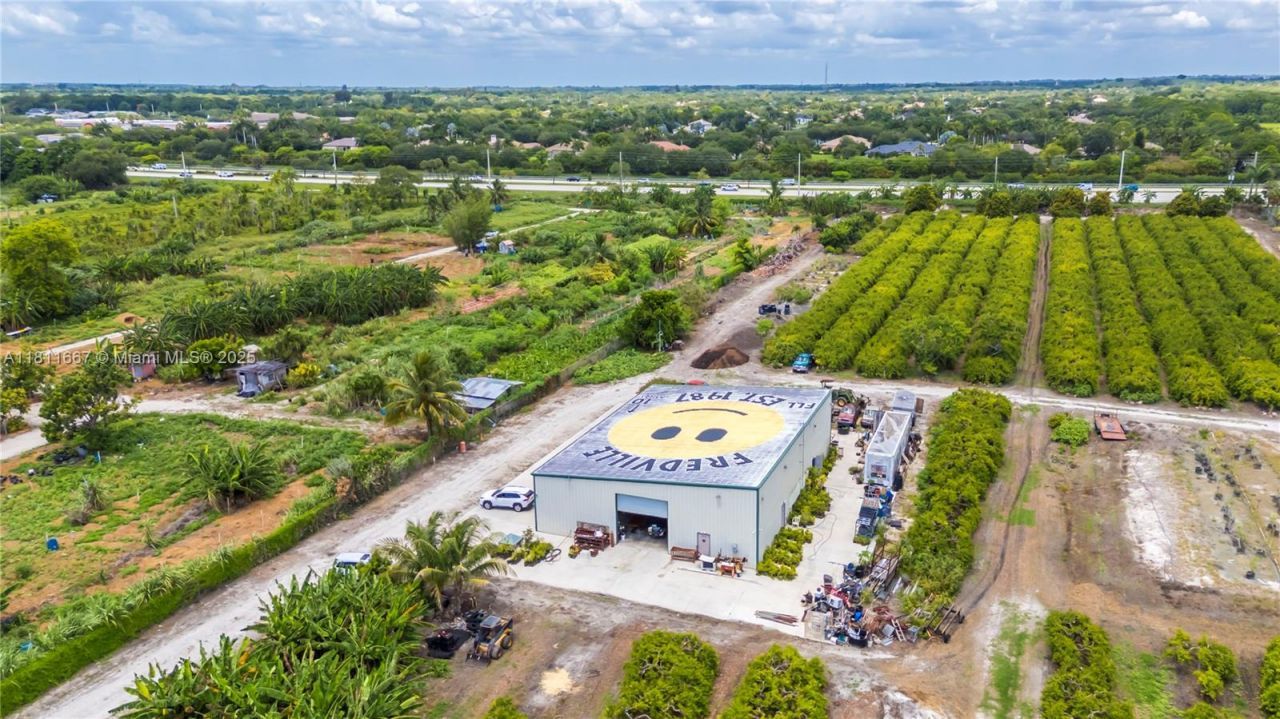 4077 SW 121st Ter, Davie, FL 33330 Photo