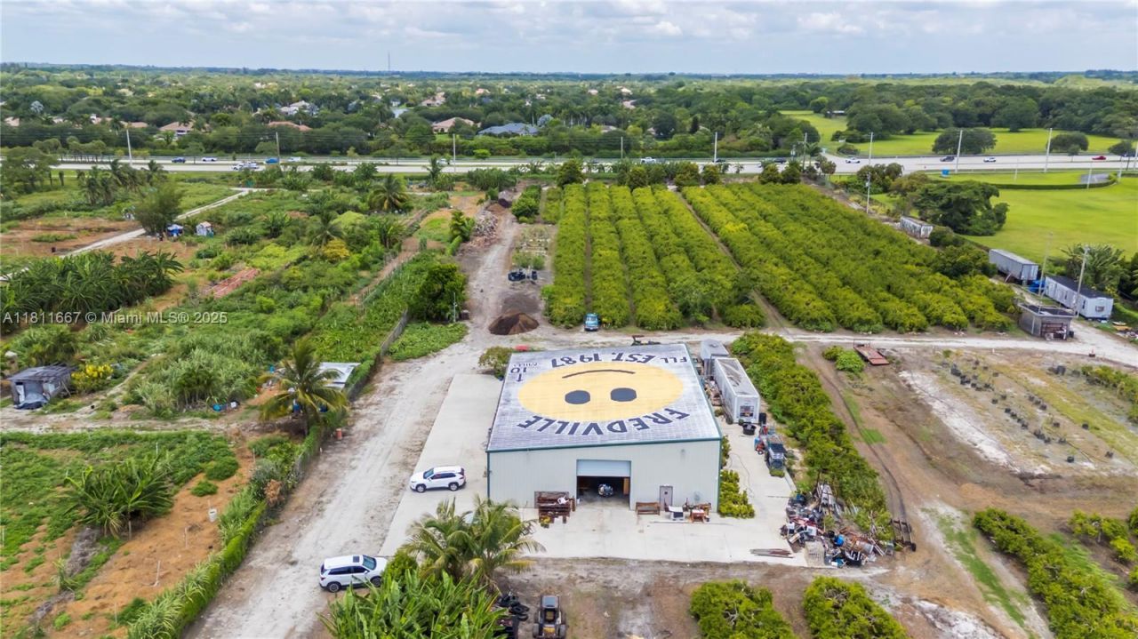 4077 SW 121st Ter, Davie, FL 33330 Photo