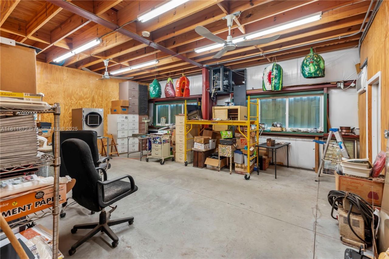 4077 SW 121st Ter, Davie, FL 33330 Photo