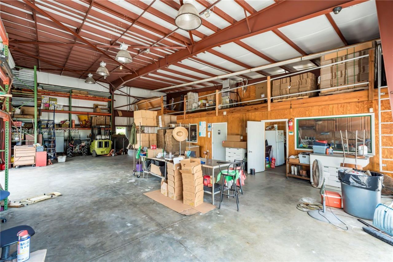 4077 SW 121st Ter, Davie, FL 33330 Photo