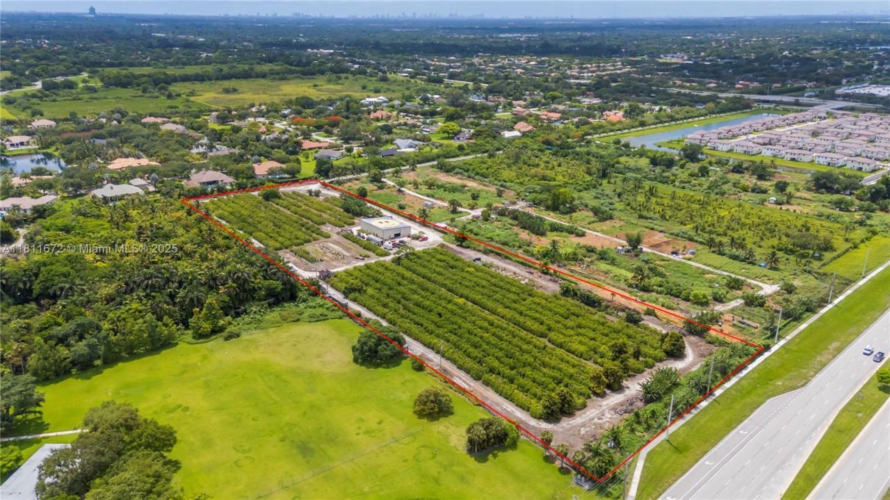 4077 SW 121st Ter, Davie, FL 33330 Photo