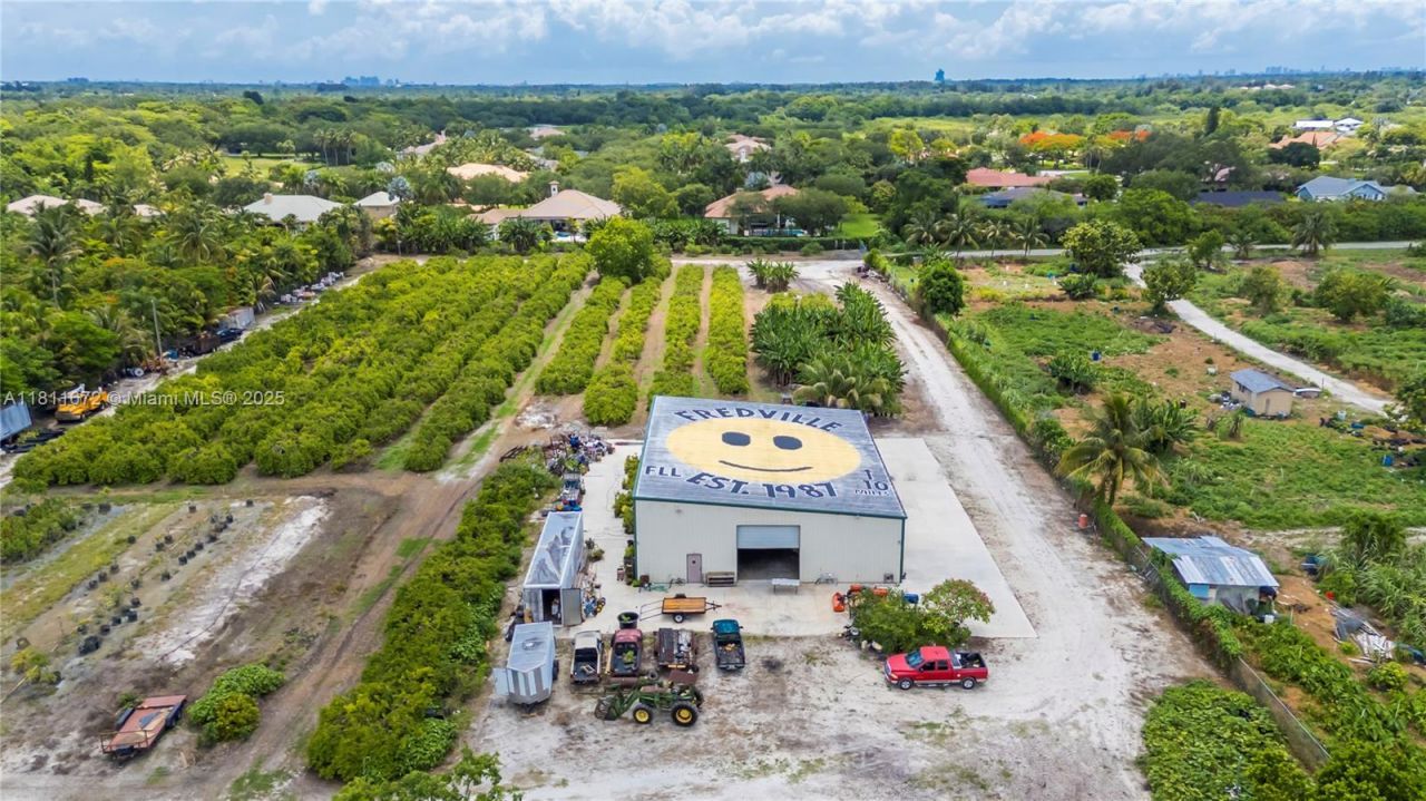 4077 SW 121st Ter, Davie, FL 33330 Photo