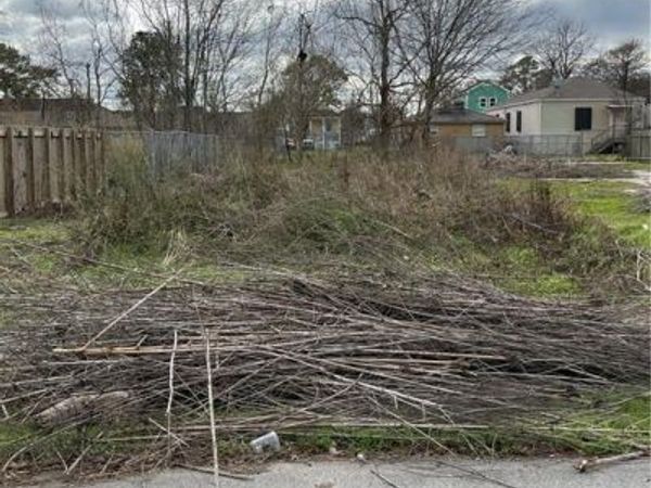 5442 N JOHNSON Street, New Orleans, LA 70117