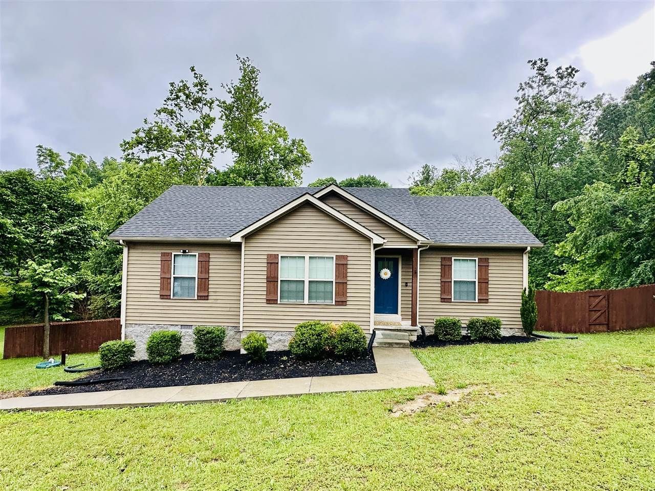 116 Christian Drive, Scottsville, KY 42164 Main Photo