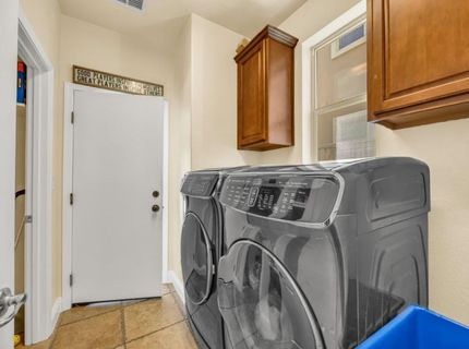 1046 Smith Way, Folsom, CA 95630 Photo