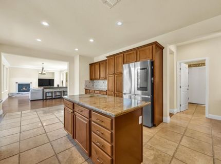 1046 Smith Way, Folsom, CA 95630 Photo