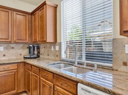 1046 Smith Way, Folsom, CA 95630 Photo