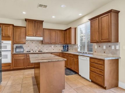 1046 Smith Way, Folsom, CA 95630 Photo