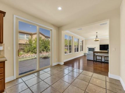 1046 Smith Way, Folsom, CA 95630 Photo