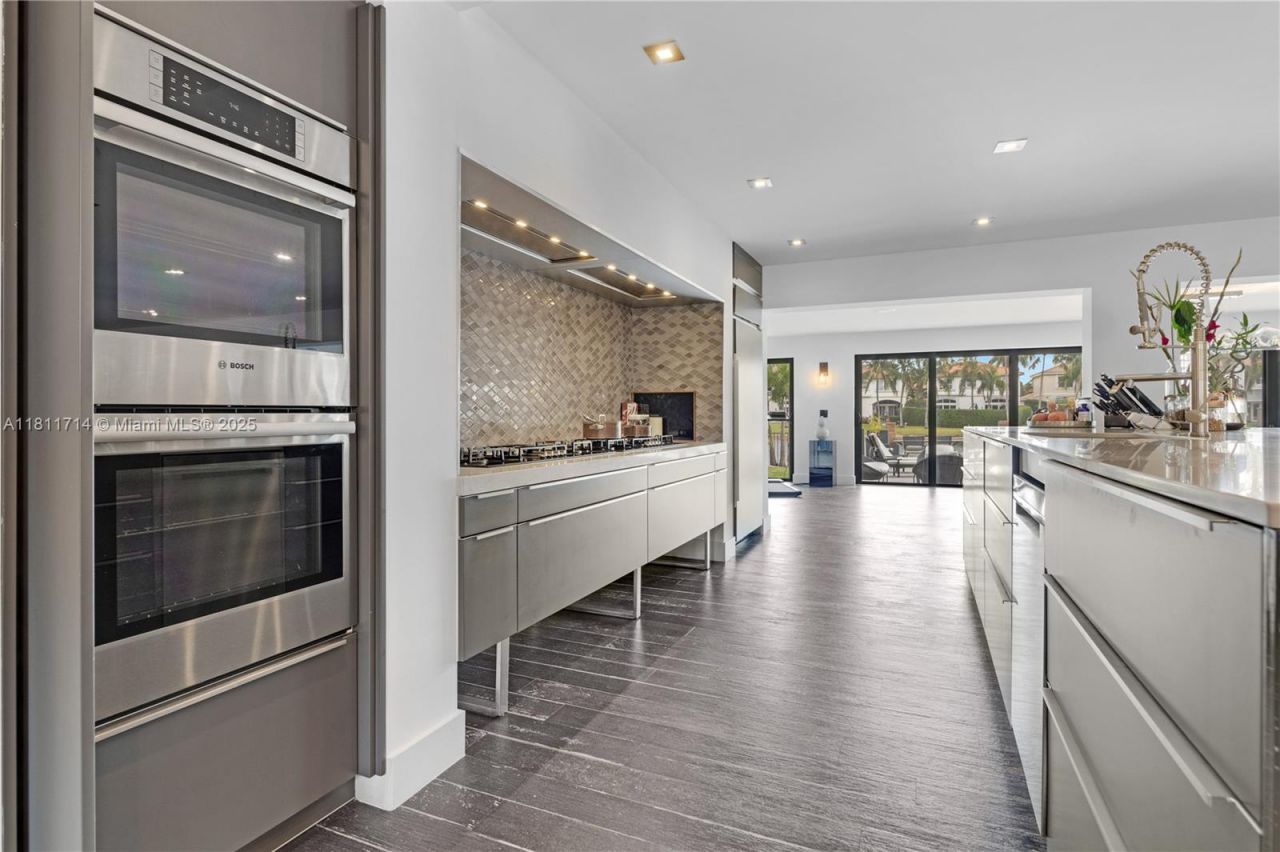 1601 Diplomat Pkwy, Hollywood, FL 33019 Photo