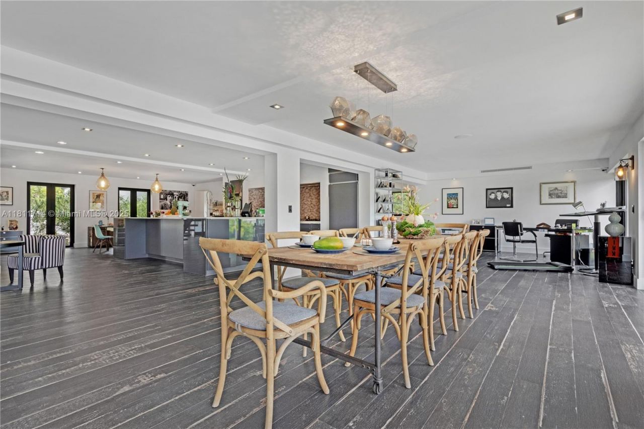 1601 Diplomat Pkwy, Hollywood, FL 33019 Photo